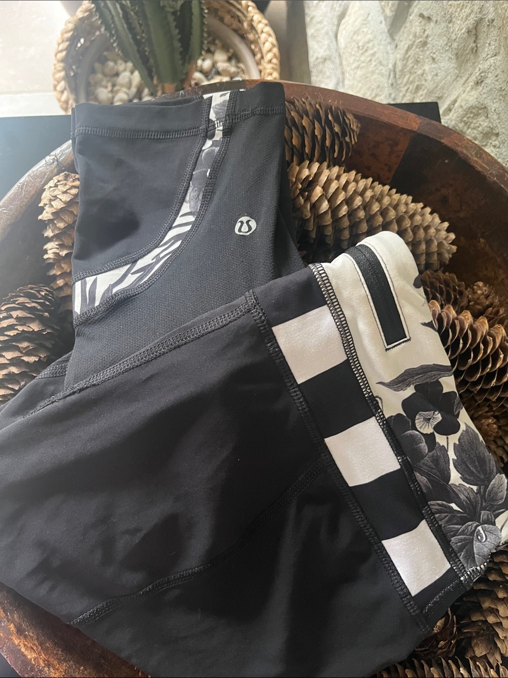 LULULEMON Run Inspired Crop II Size 8 Excellent